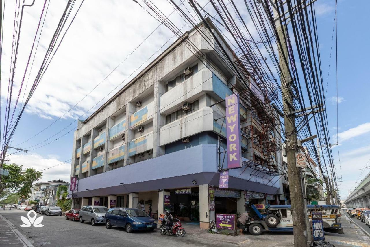 New York Hotel Miami Quezon City Exterior photo